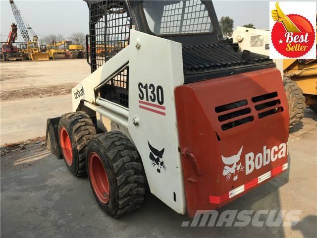 Bobcat S 130 لوادر انزلاقية التوجيه