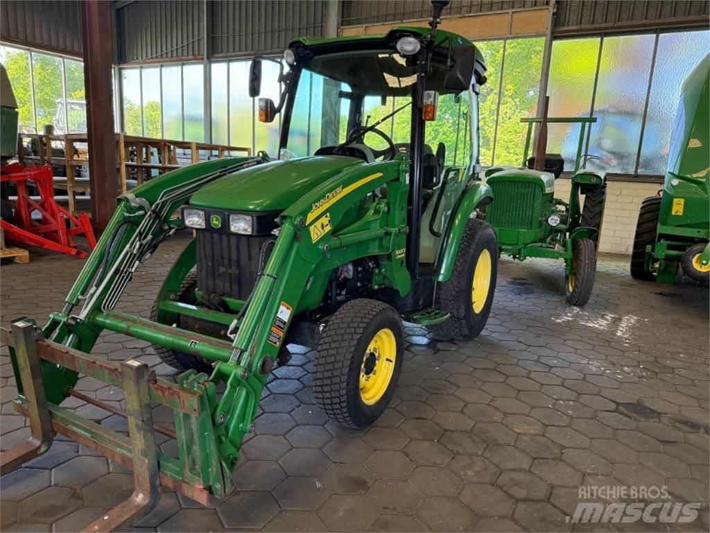 John Deere 3320 ماكينات زراعية أخرى