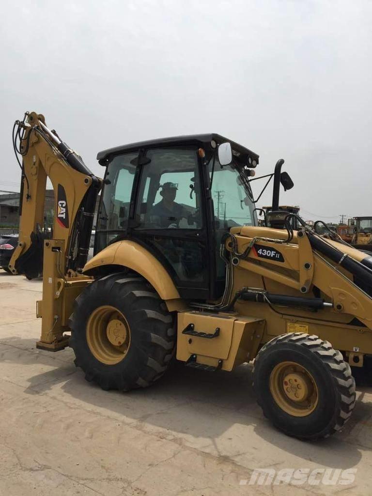 CAT 430F2 لوادر ذات جرافات عكسية