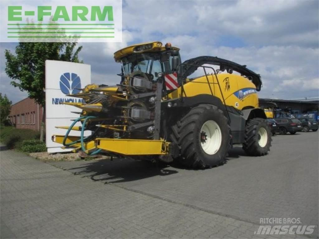 New Holland fr 700 علافات ذاتية الدفع