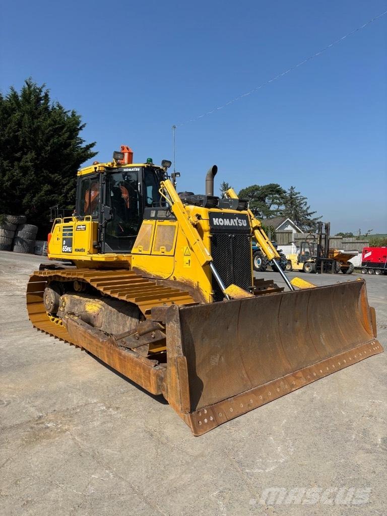 Komatsu D 65 PXi-18 بلدوزرات مجنزرة