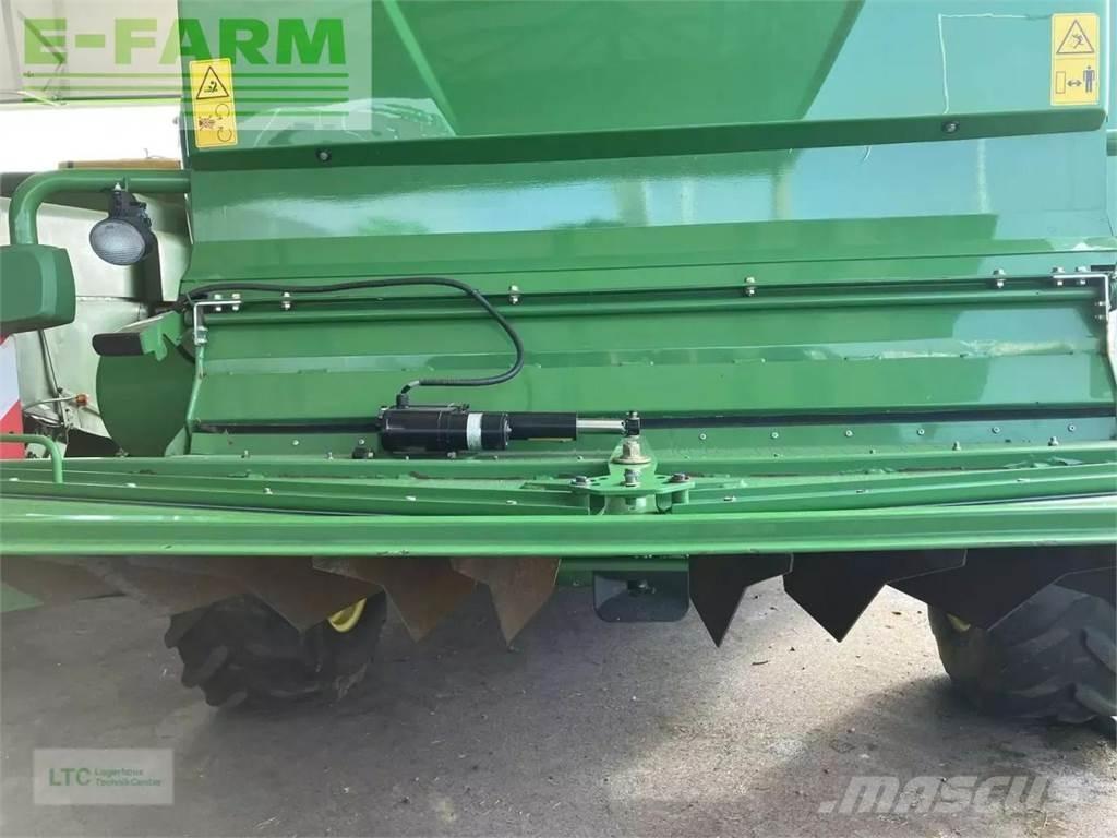 John Deere t670 حصادات