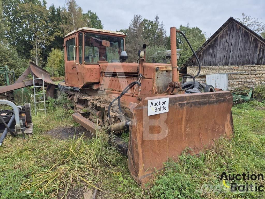  Onbekend DT-75 بلدوزرات مجنزرة