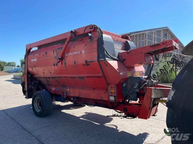 Kuhn Euromix B ملقمات خلاط