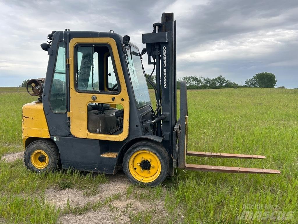 Daewoo G 30 E شاحنات ذات رافعات شوكية - أخرى