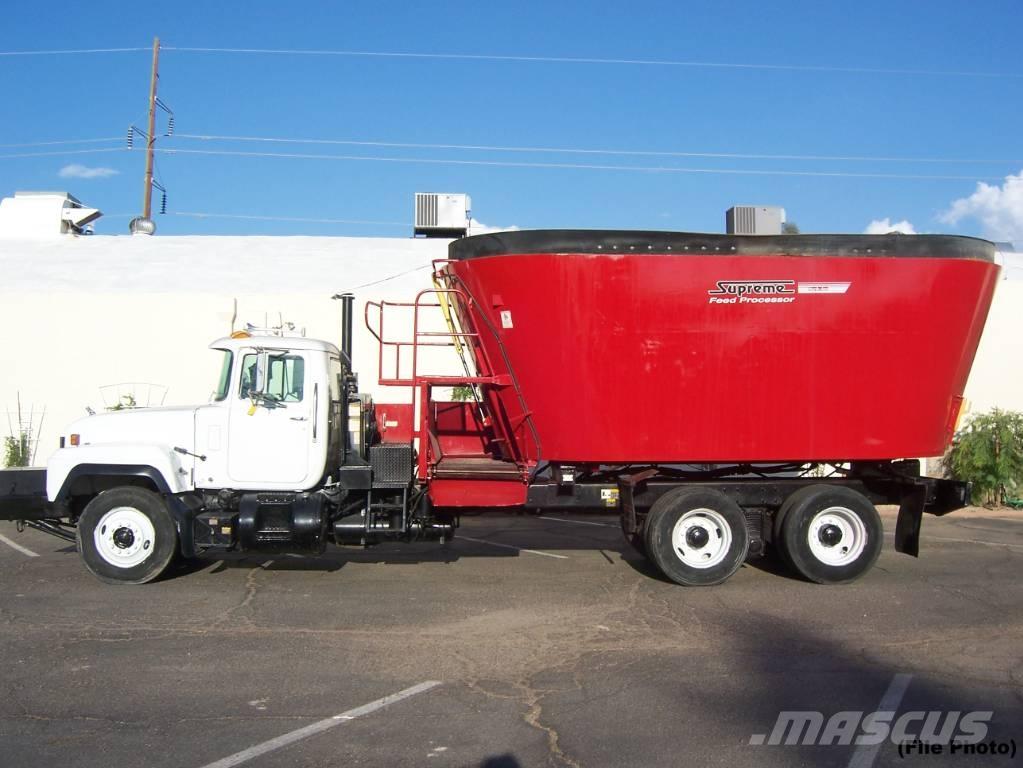 Mack RD 688 S ماكينات وملحقات مواش أخرى