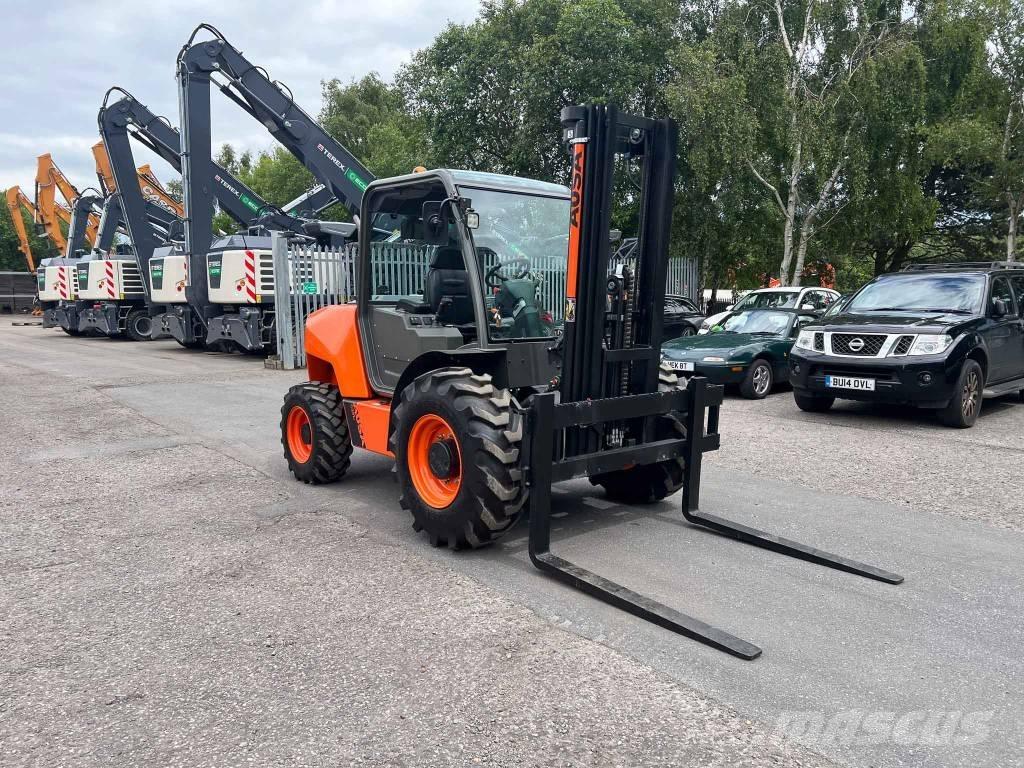 Ausa C 251 H شاحنات الديزل