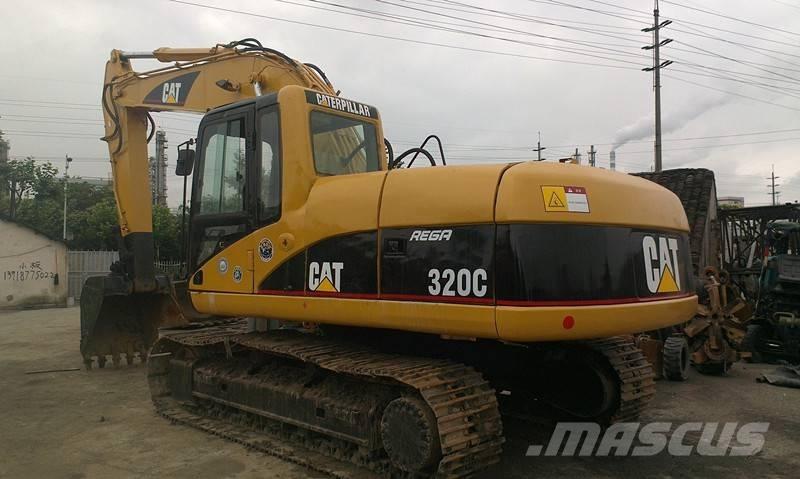 CAT 320 C حفارات زحافة