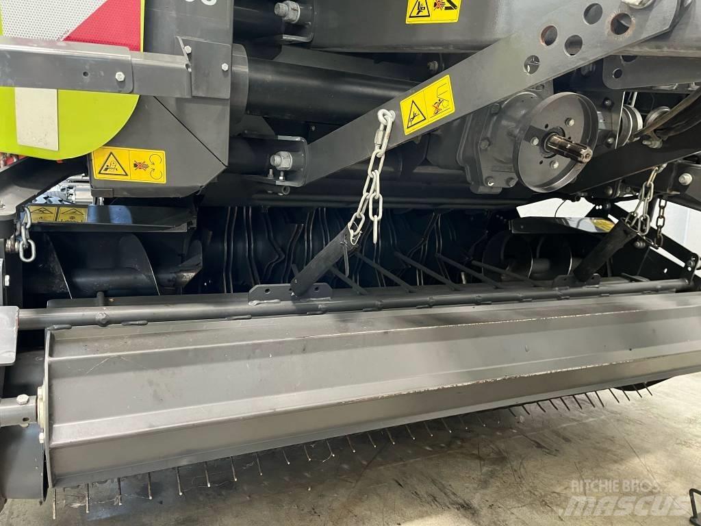 CLAAS Variant 480 RC محزمات مستديرة