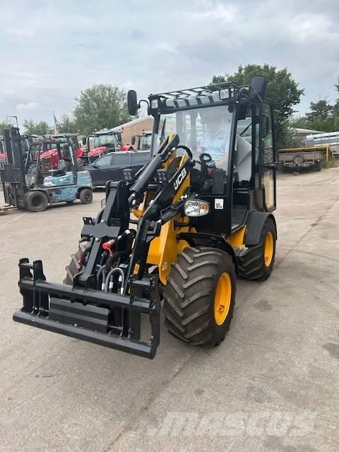 JCB 403 PLUS معدات مناولة لأغراض الزراعة