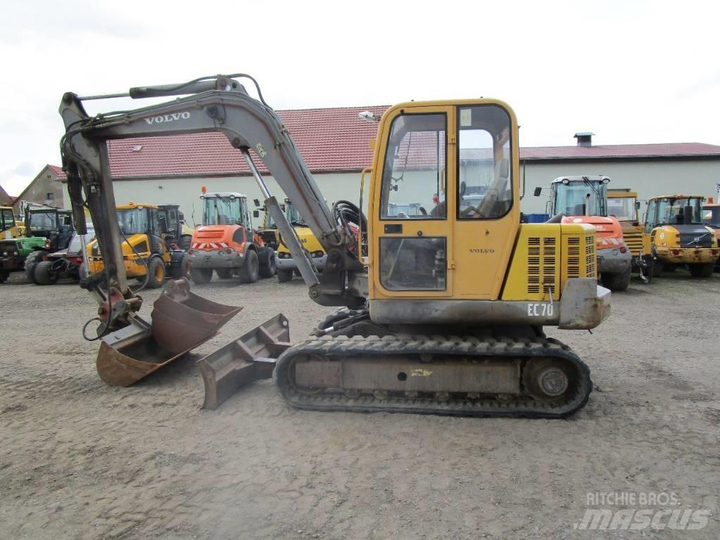 Volvo EC 70  ECR 88 حفارات وسط 7 طن - 12 طن