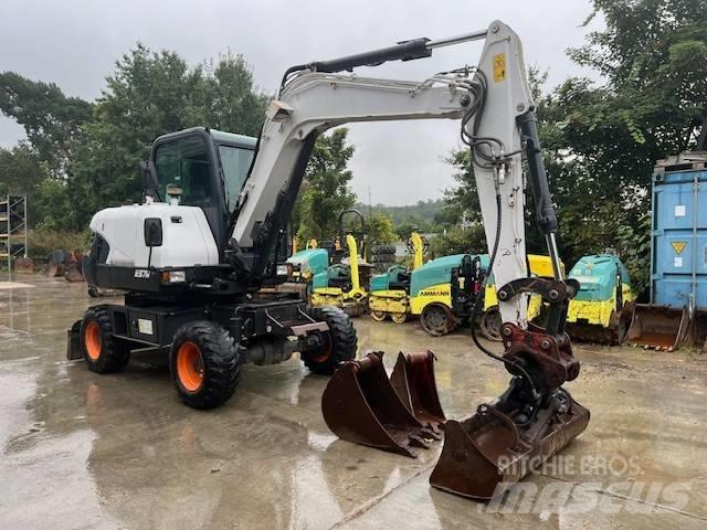 Bobcat E 57 W حفارات بعجل