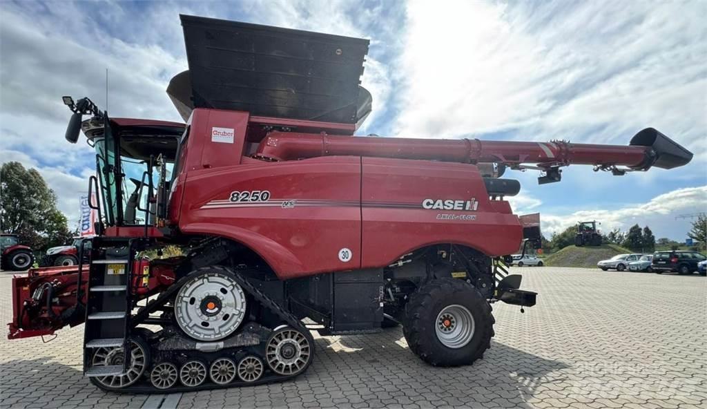 Case IH AF 8250 حصادات