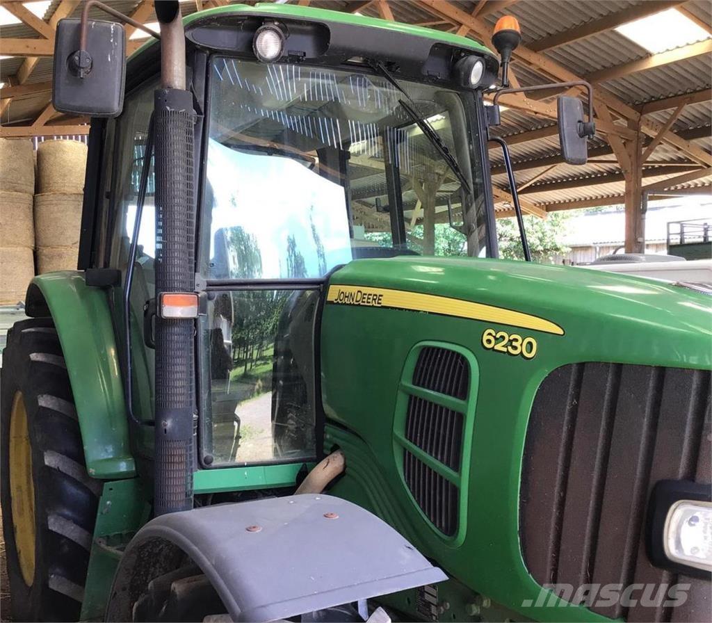 John Deere 6230 الجرارات