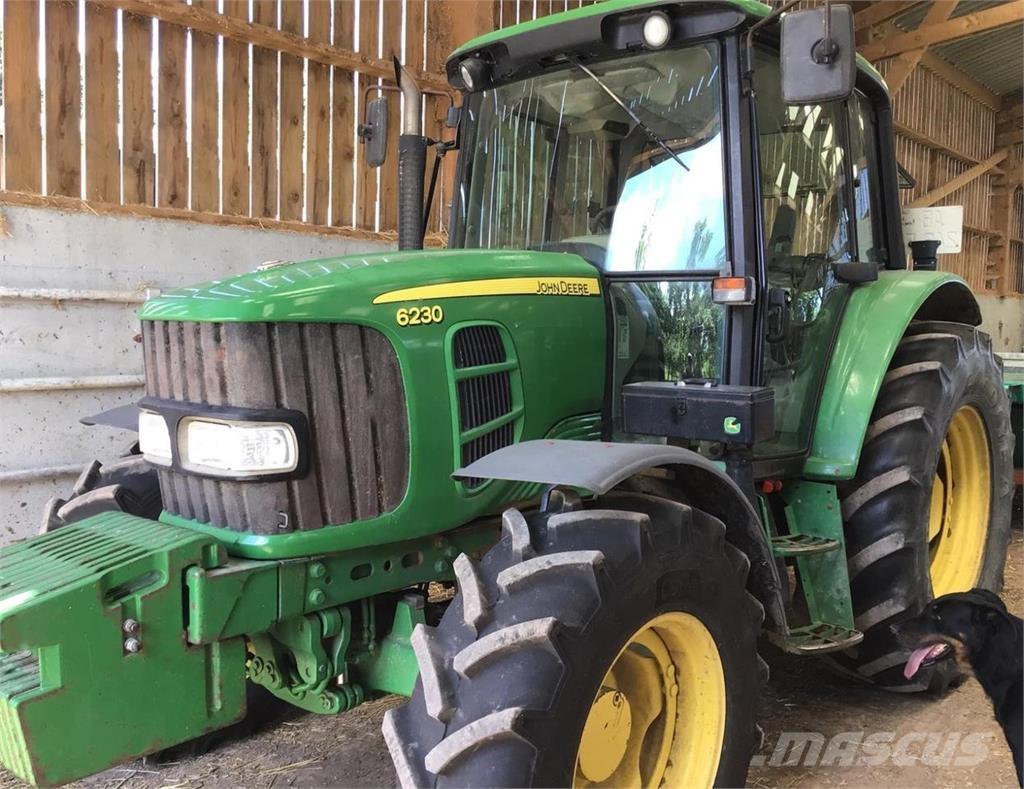 John Deere 6230 الجرارات
