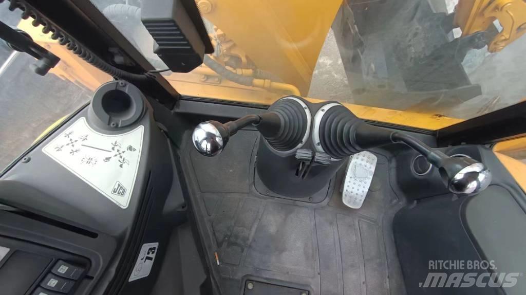 JCB 3 CX لوادر بعجل