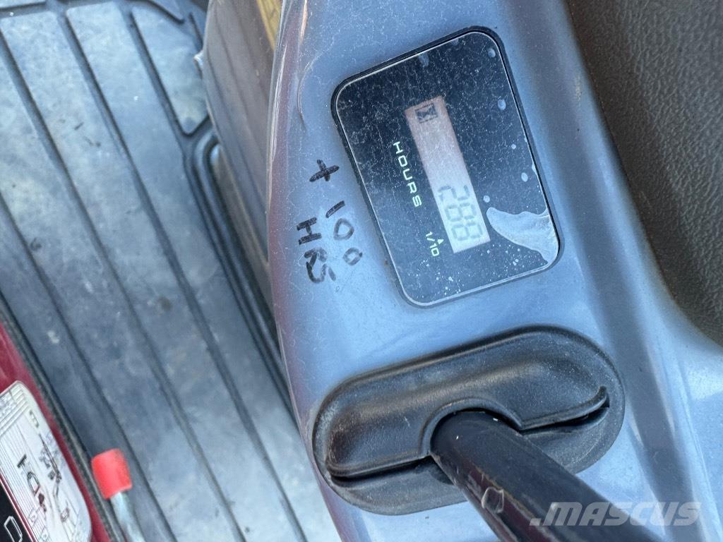 Yanmar SV08 (1F117) حفارات صغيرة أقل من 7 طن (حفارات صغيرة)