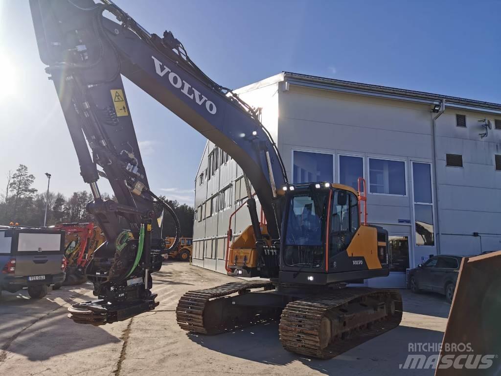 Volvo EC220EL حفارات زحافة