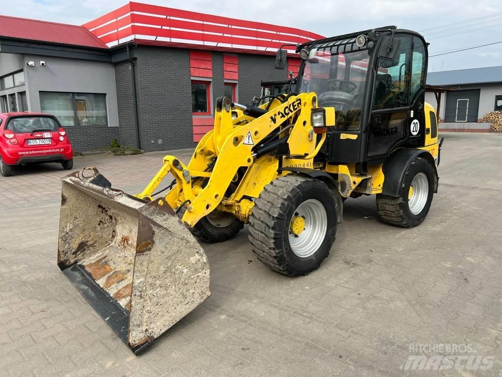 Wacker Neuson WL 37 لوادر بعجل
