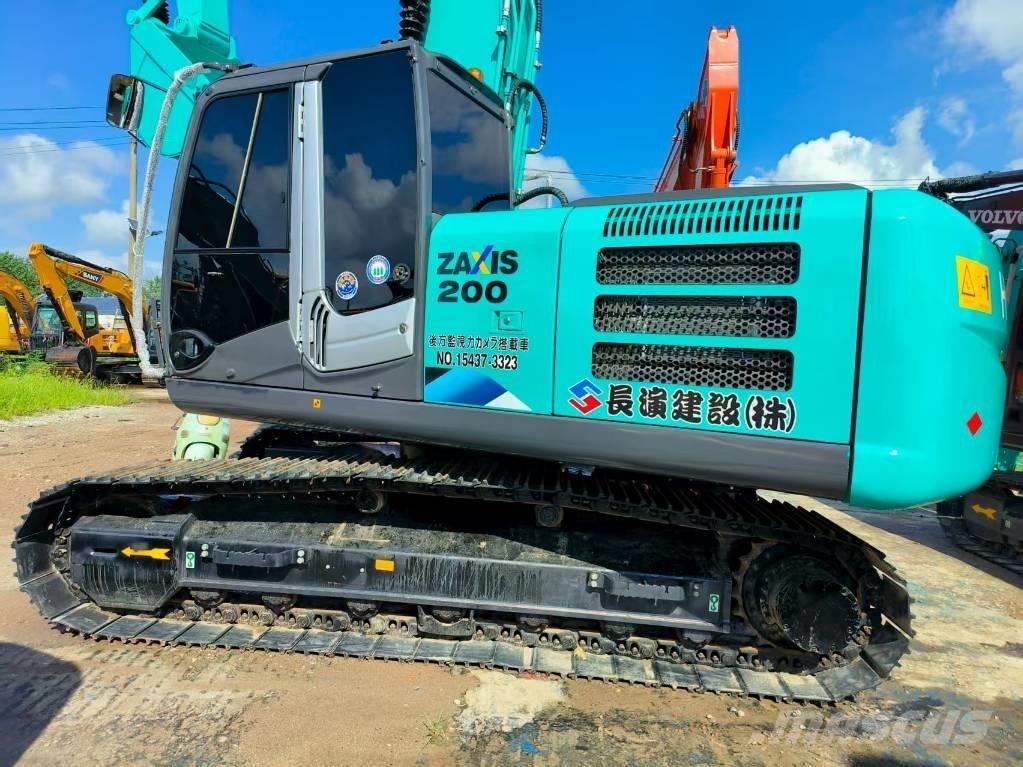 Hitachi ZX 200-5A حفارات زحافة