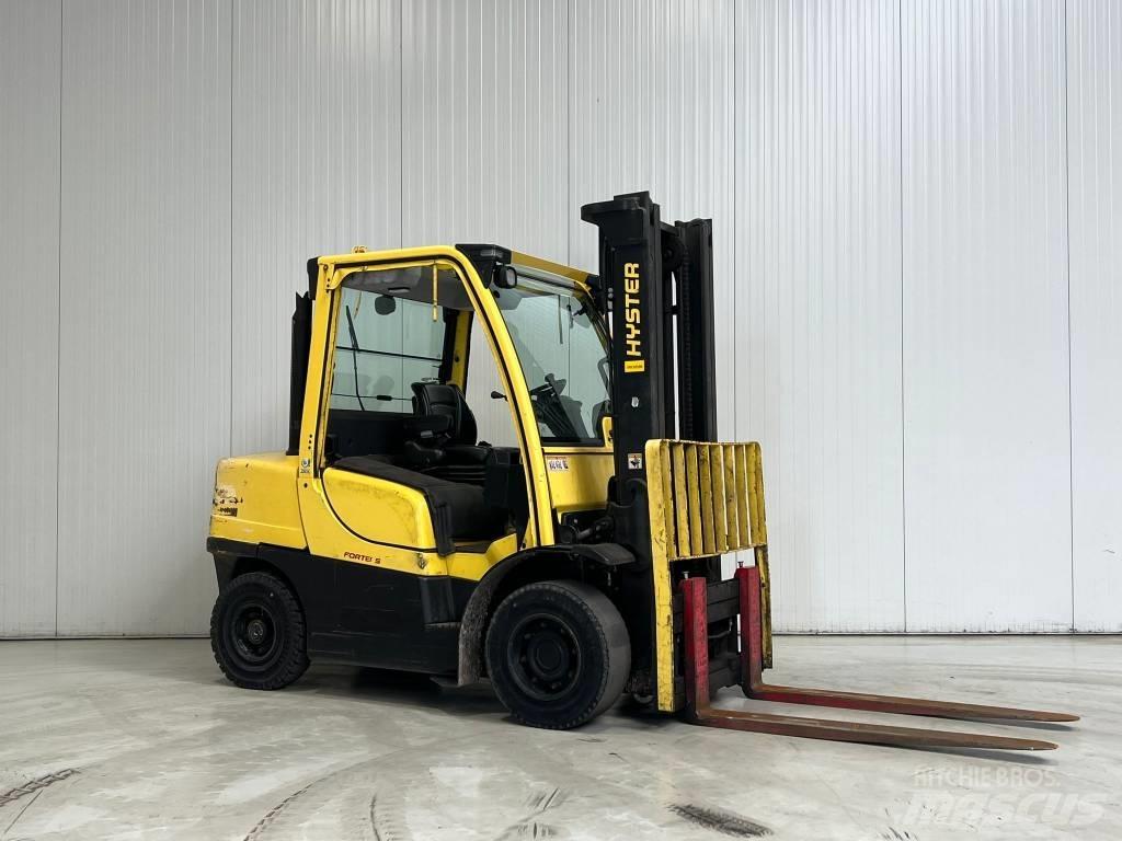 Hyster H4.0FT6 شاحنات الديزل