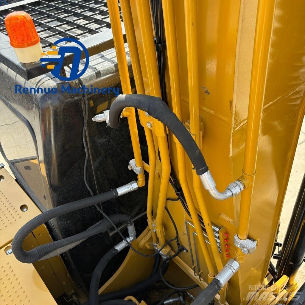CAT 320DL حفارات زحافة