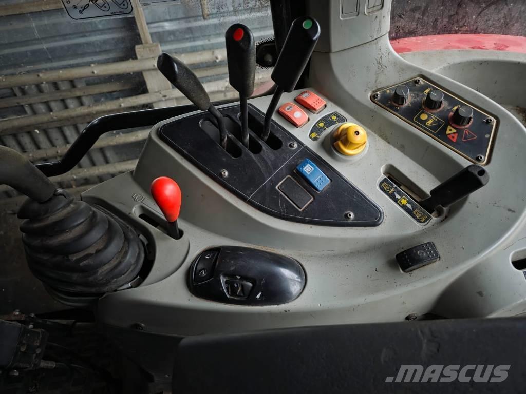 Massey Ferguson 5465 الجرارات