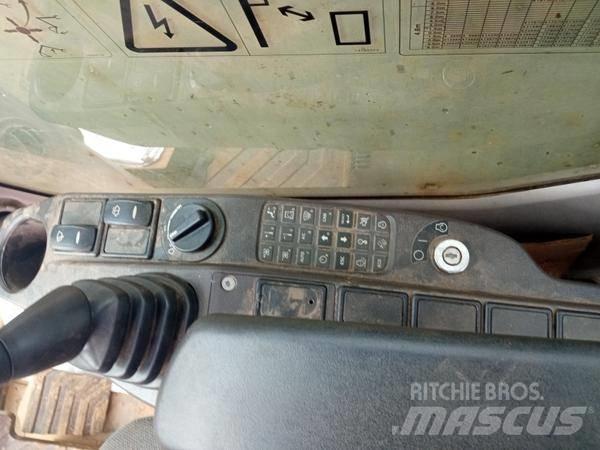Volvo EC 480 D L حفارات زحافة
