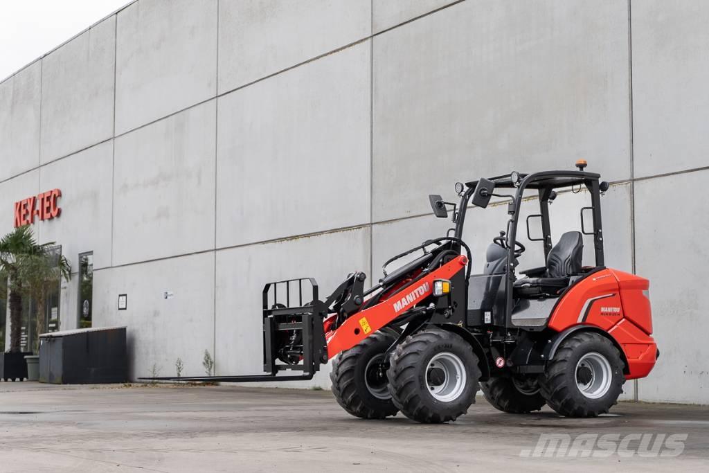 Manitou MLA 3-25 H لوادر صغيرة