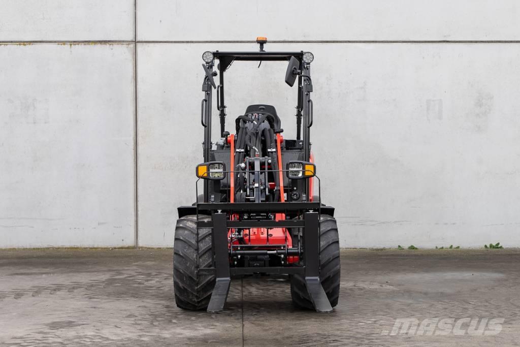 Manitou MLA 3-25 H لوادر صغيرة
