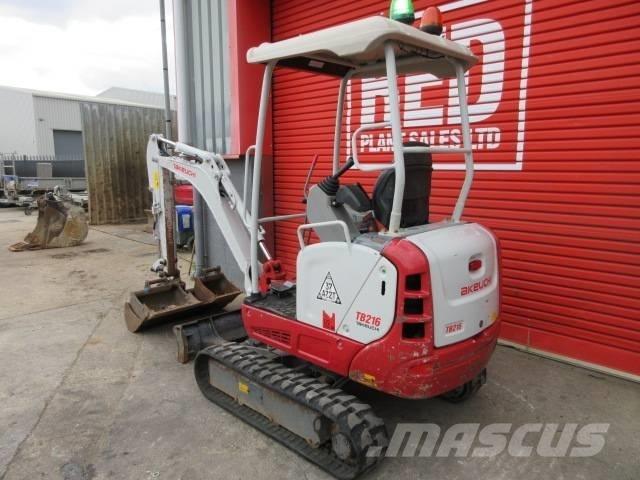 Takeuchi TB 216 حفارات صغيرة أقل من 7 طن (حفارات صغيرة)