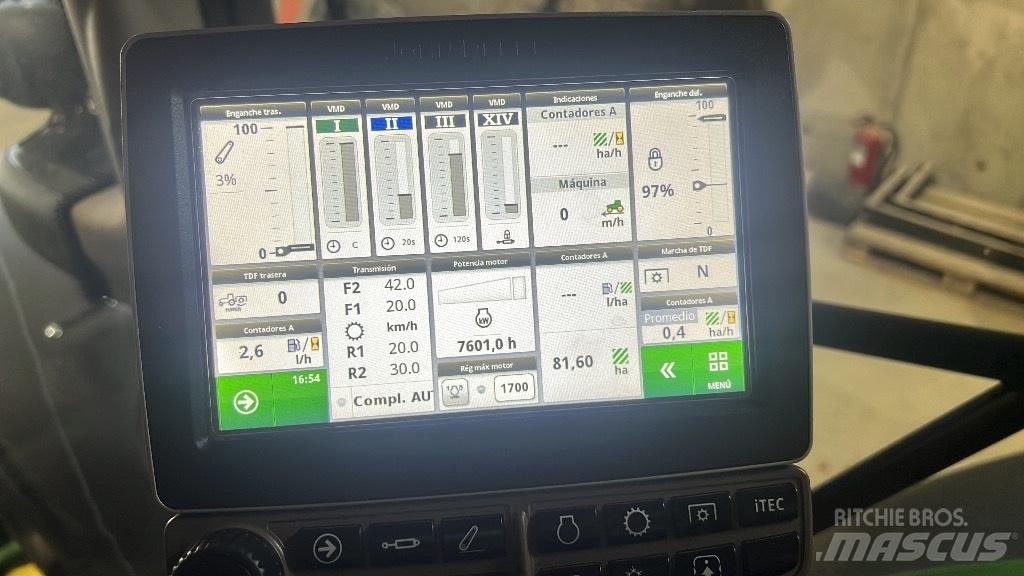 John Deere 6175 R الجرارات