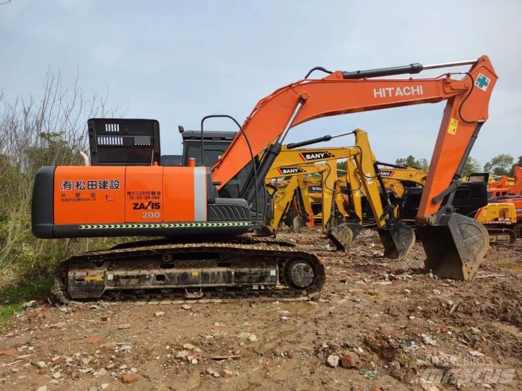 Hitachi ZX200 حفارات زحافة