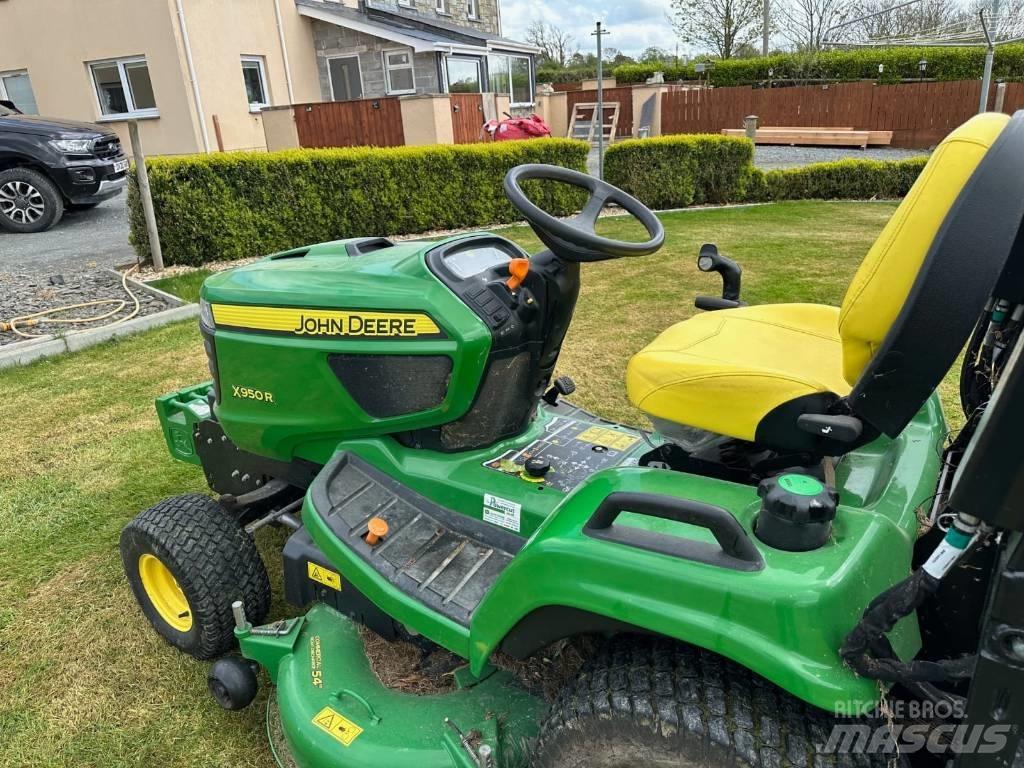 John Deere X 950 R ركوب الحشائش