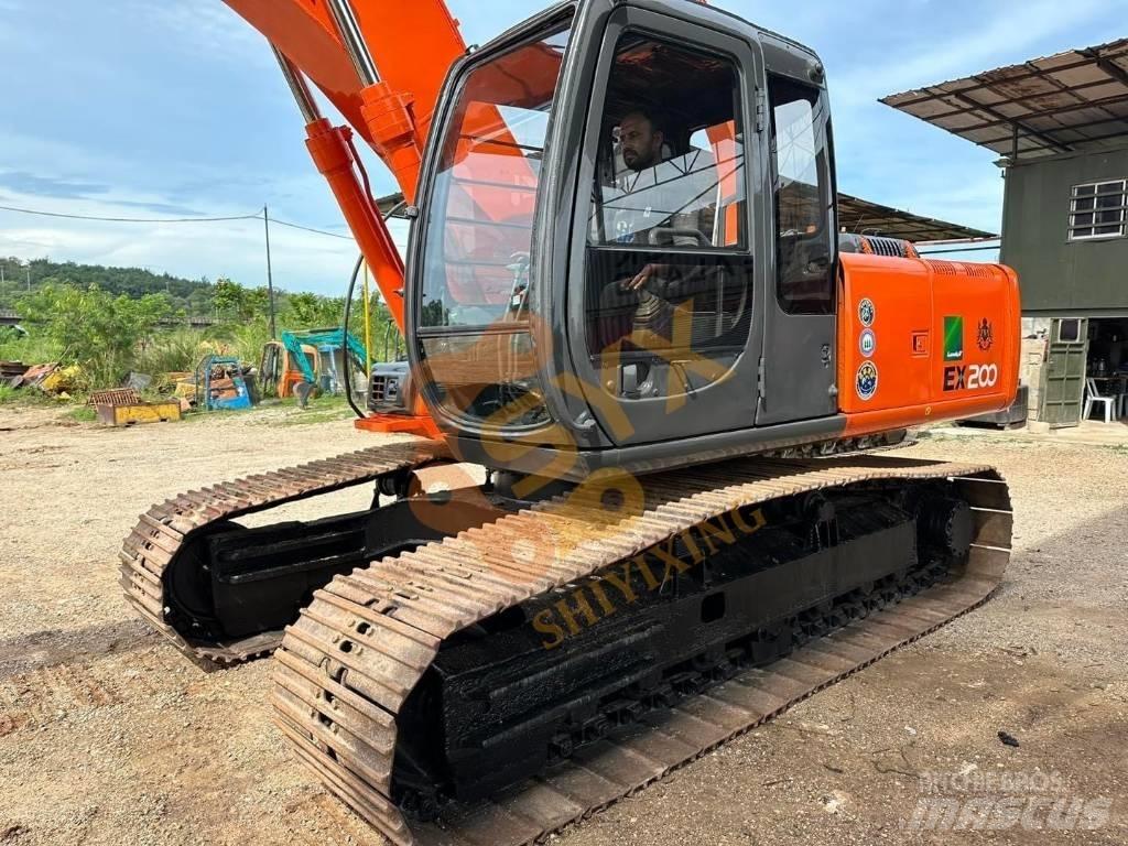 Hitachi EX 200 حفارات زحافة