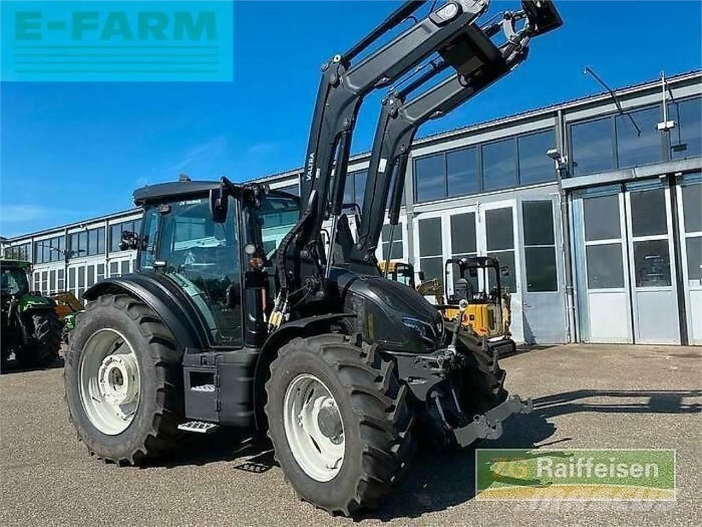Valtra g135v 1b9 الجرارات