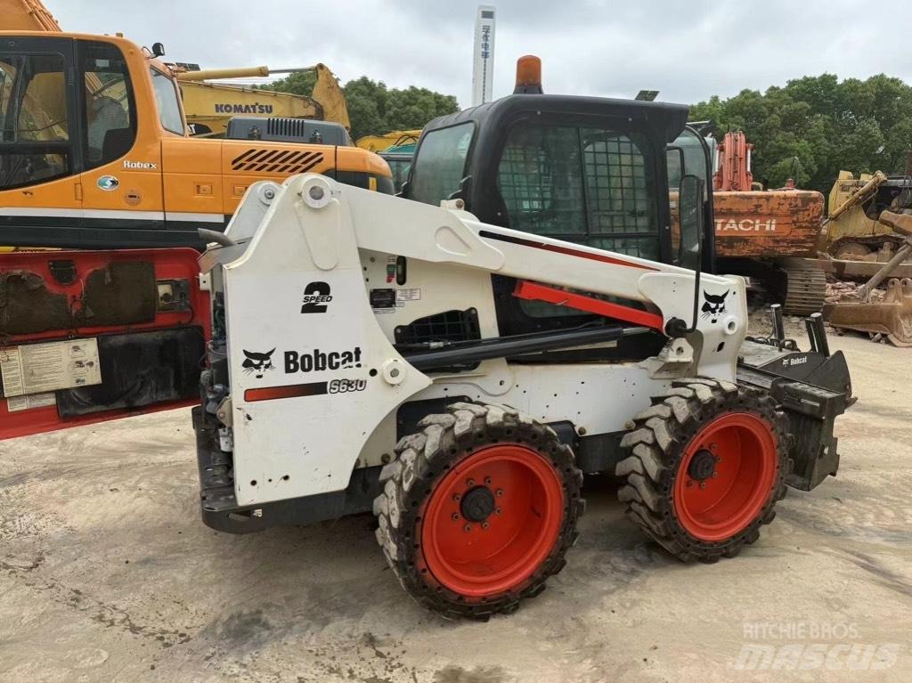 Bobcat S 630 لوادر انزلاقية التوجيه