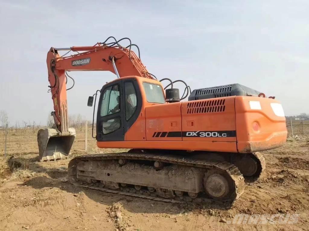 Doosan DX300 حفارات زحافة