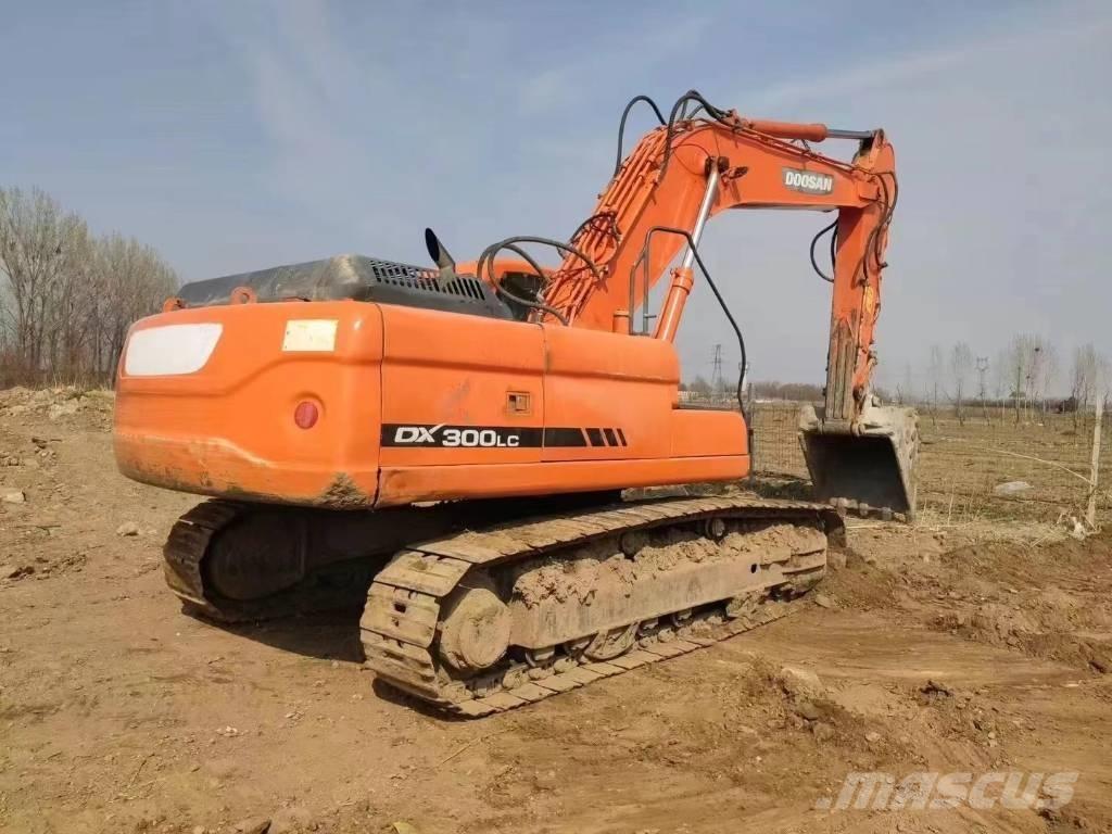 Doosan DX300 حفارات زحافة