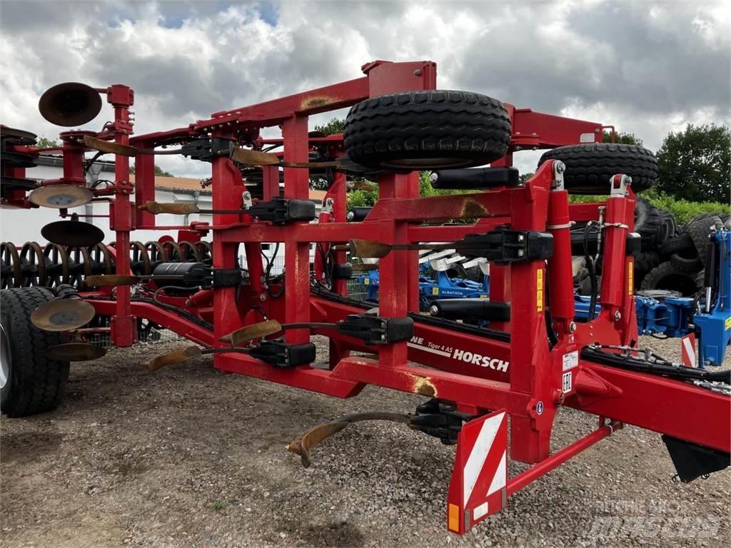 Horsch Tiger 4 AS زراعات