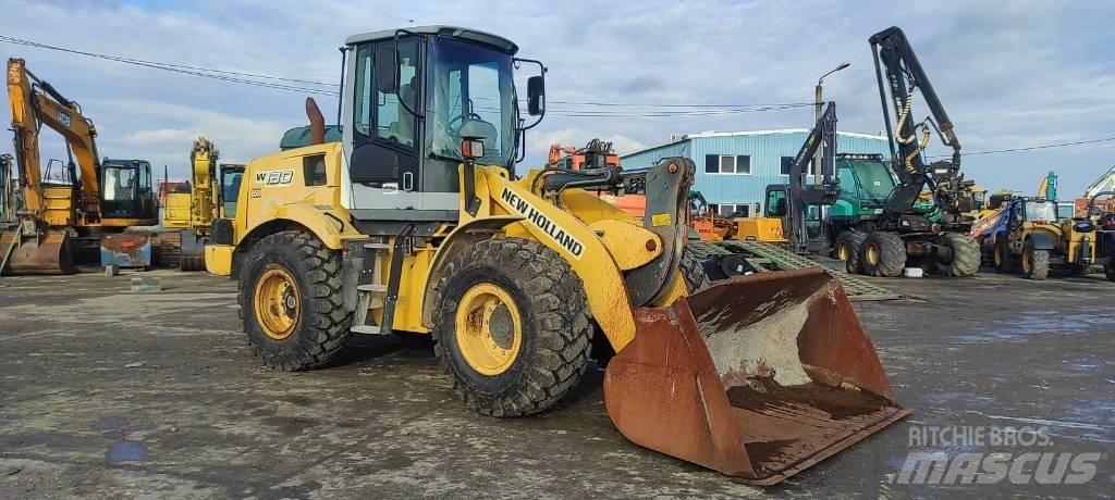 New Holland W 130 لوادر بعجل