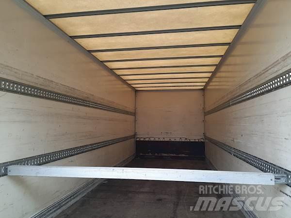 DAF LF45.250 شاحنات ذات هيكل صندوقي