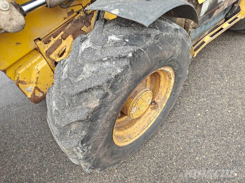 CAT 428 F لوادر ذات جرافات عكسية