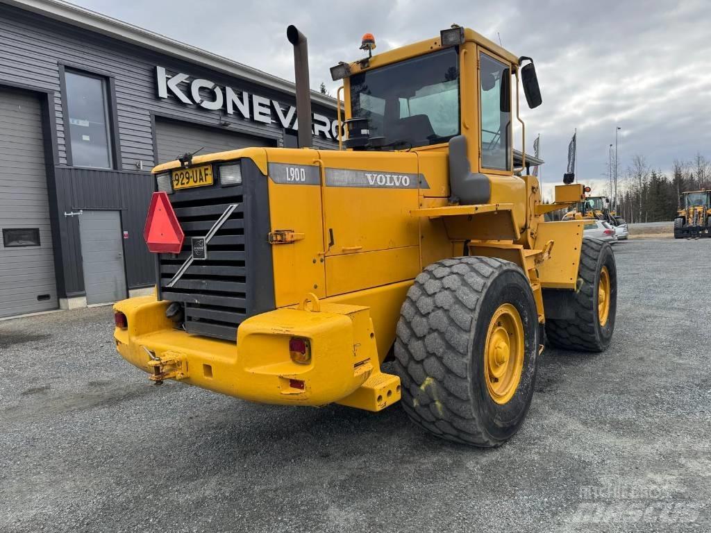 Volvo L 90 D لوادر بعجل