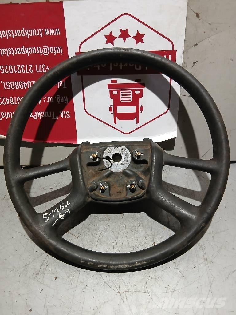 Scania R 440    1327026 كابينة والداخلية