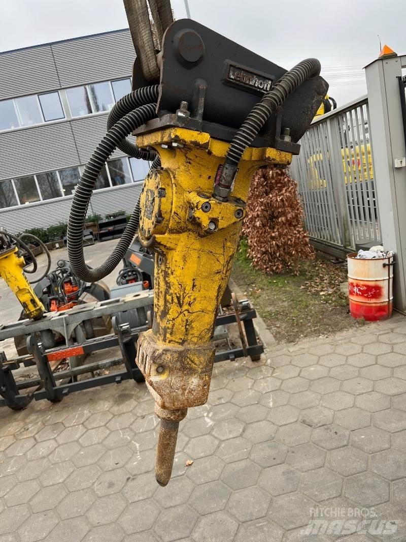Atlas Copco SB152 مطارق / كسارات