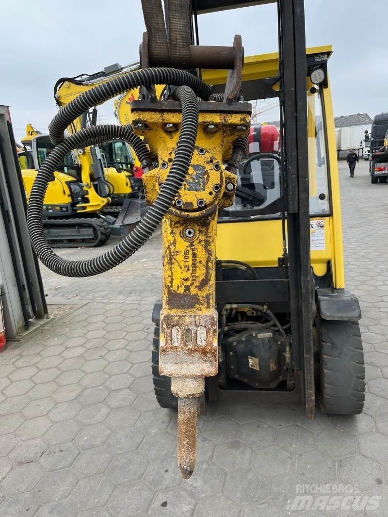 Atlas Copco SB152 مطارق / كسارات