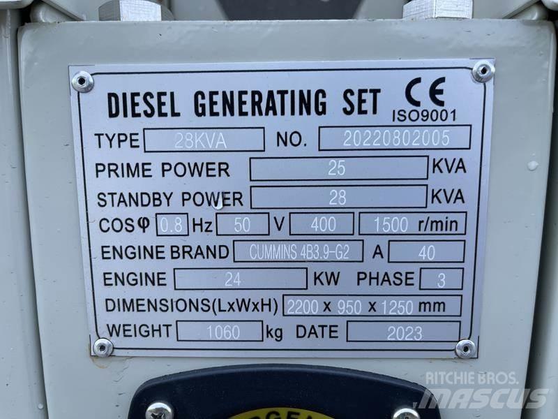 Cummins 28 kVA مولدات ديزل