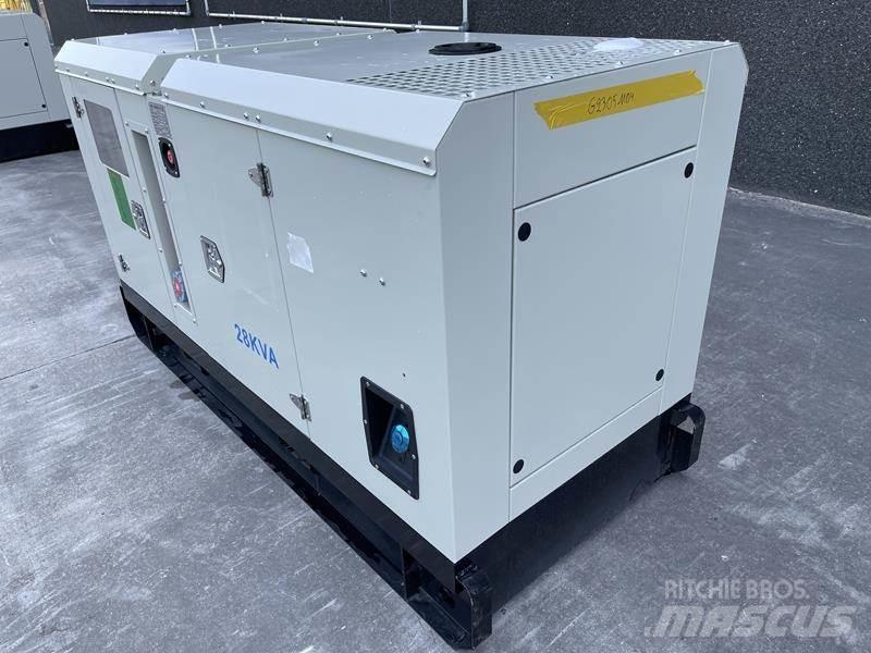 Cummins 28 kVA مولدات ديزل