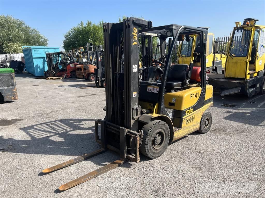 Yale GLP25VX شاحنات LPG